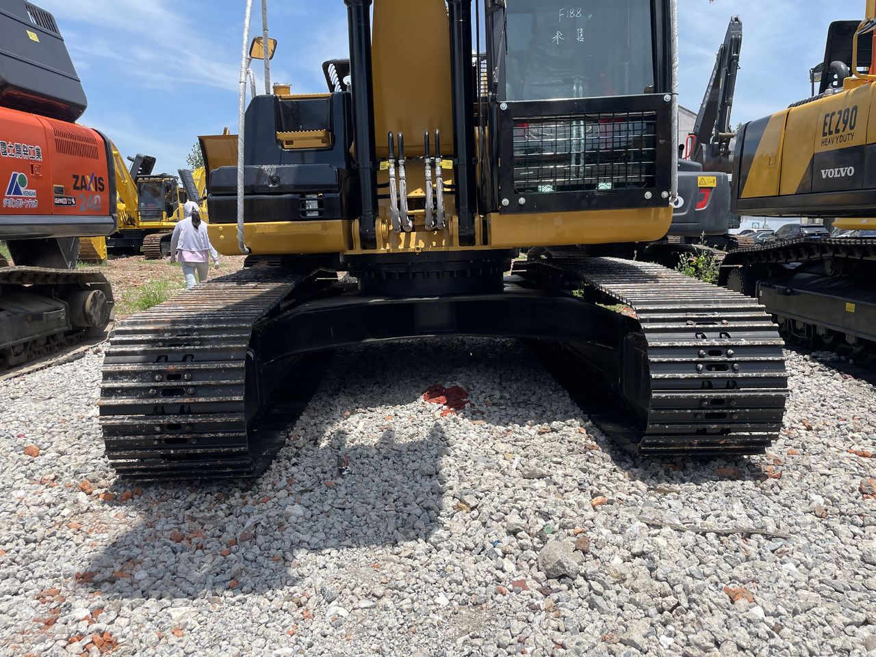 CATERPILLAR 323D2L - Crawler excavator: picture 3 CATERPILLAR 323D2L - Crawler excavator: picture 3
