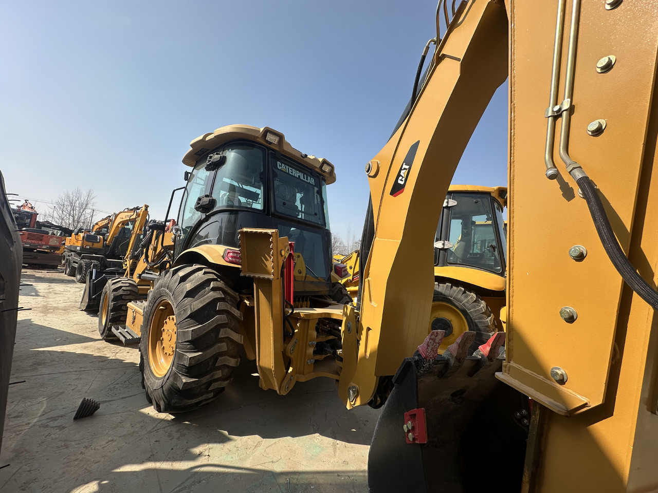 CATERPILLAR 420F - Backhoe loader: picture 4 CATERPILLAR 420F - Backhoe loader: picture 4