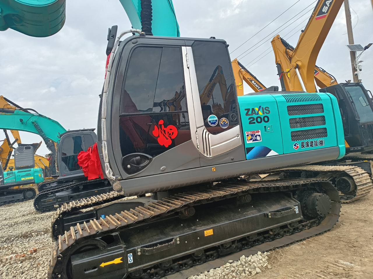 HITACHI ZX200-3 - Crawler excavator: picture 2 HITACHI ZX200-3 - Crawler excavator: picture 2