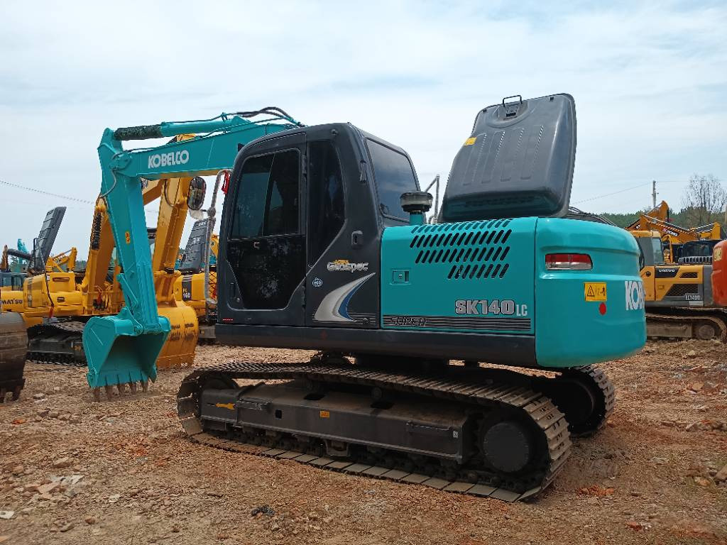 KOBELCO SK140 - Crawler excavator: picture 4 KOBELCO SK140 - Crawler excavator: picture 4