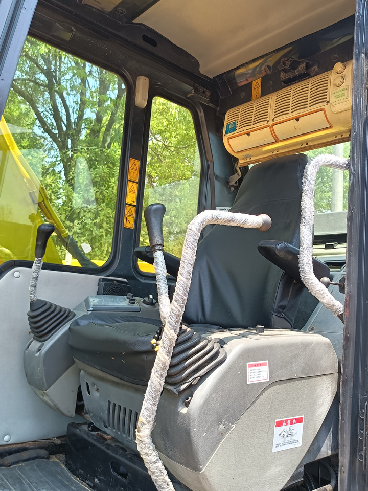 KOMATSU PC60-7 - Crawler excavator: picture 4 KOMATSU PC60-7 - Crawler excavator: picture 4