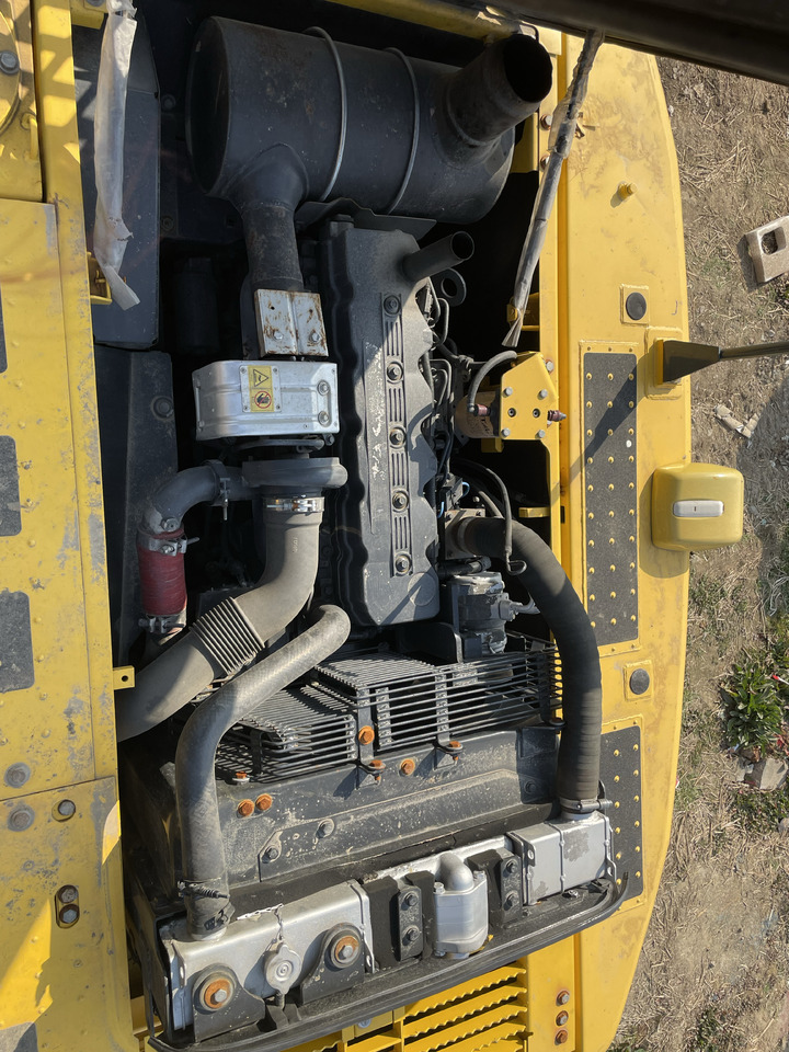 Crawler excavator Komatsu PC 210LC: picture 10 Crawler excavator Komatsu PC 210LC: picture 10