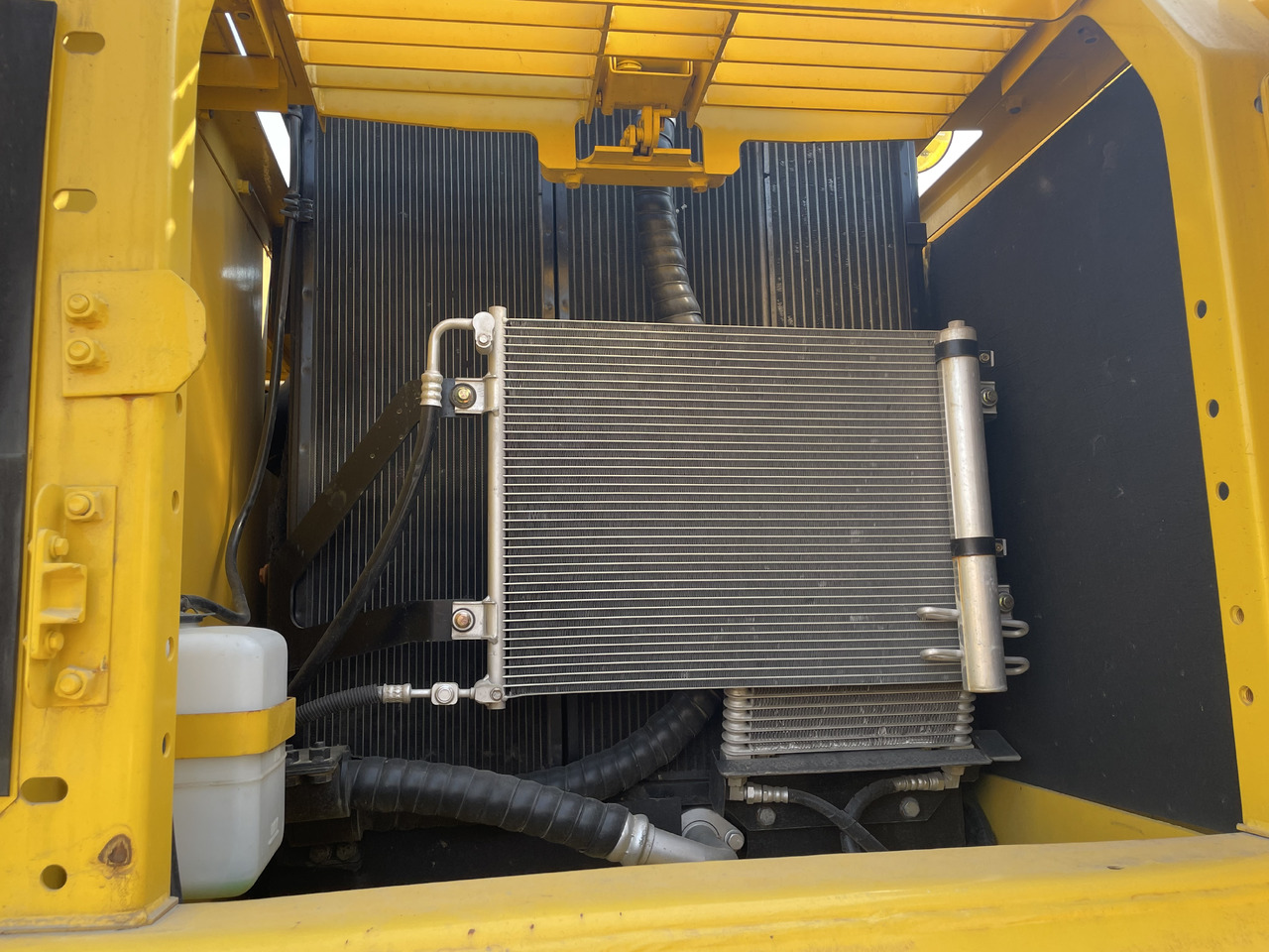 Crawler excavator Komatsu PC 210LC: picture 8 Crawler excavator Komatsu PC 210LC: picture 8