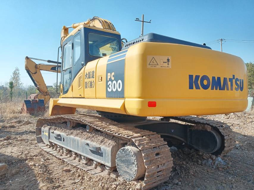Komatsu PC 300 - Crawler excavator: picture 5 Komatsu PC 300 - Crawler excavator: picture 5