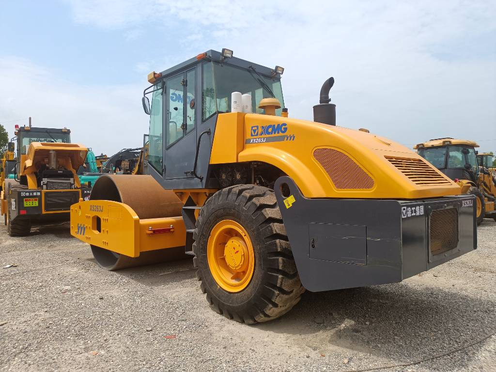 XCMG XS 263J - Compactor: picture 4 XCMG XS 263J - Compactor: picture 4