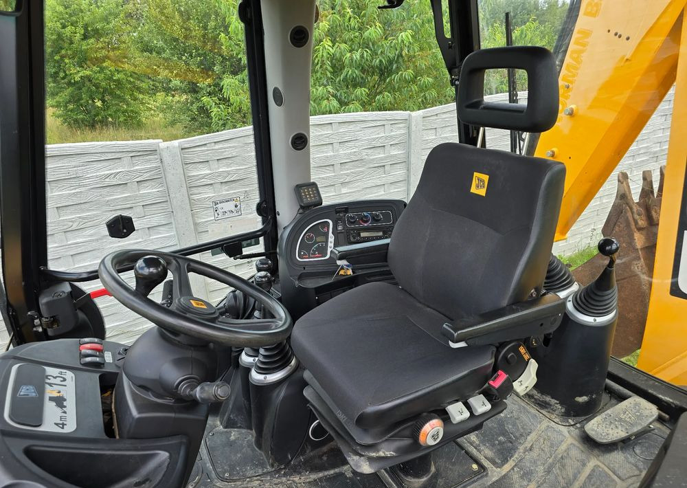 JCB - Backhoe loader: picture 3 JCB - Backhoe loader: picture 3
