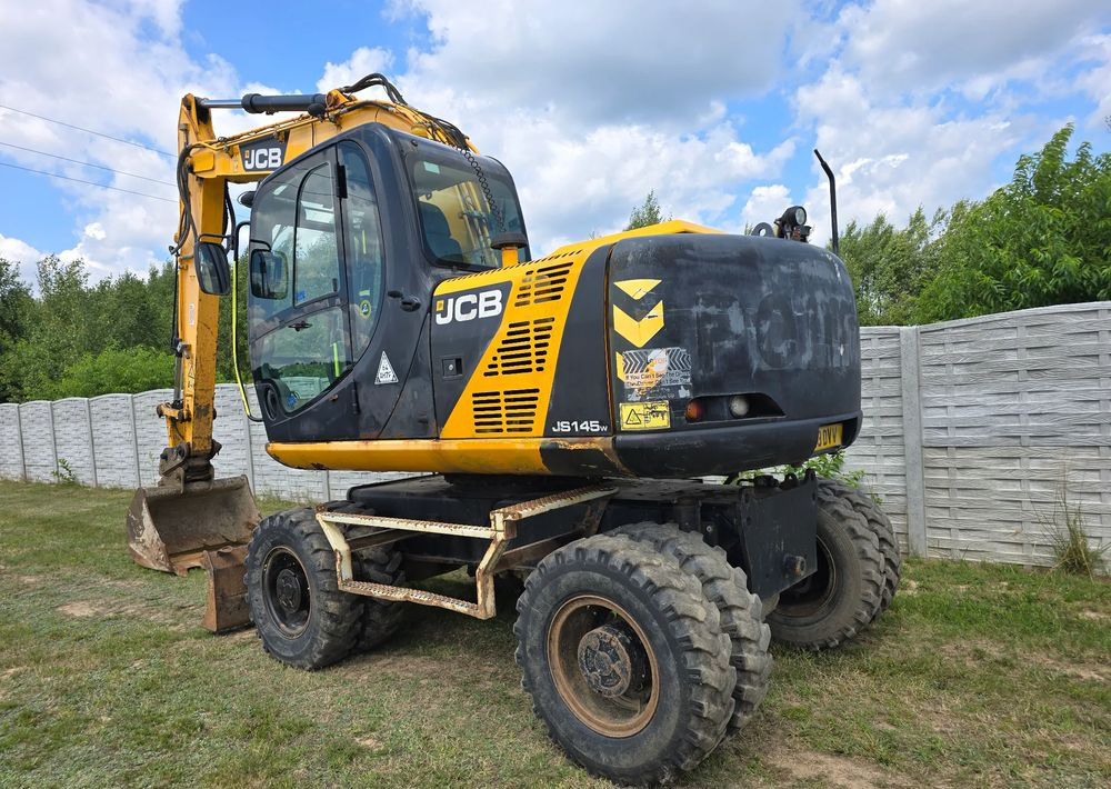 Wheel excavator JCB: picture 12