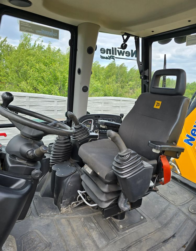 JCB - Backhoe loader: picture 3 JCB - Backhoe loader: picture 3