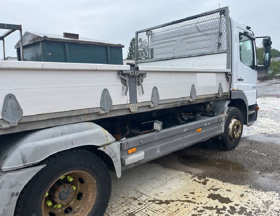 2004 Mercedes-Benz Tipp - EU-godkjent - Tipper: picture 3 2004 Mercedes-Benz Tipp - EU-godkjent - Tipper: picture 3