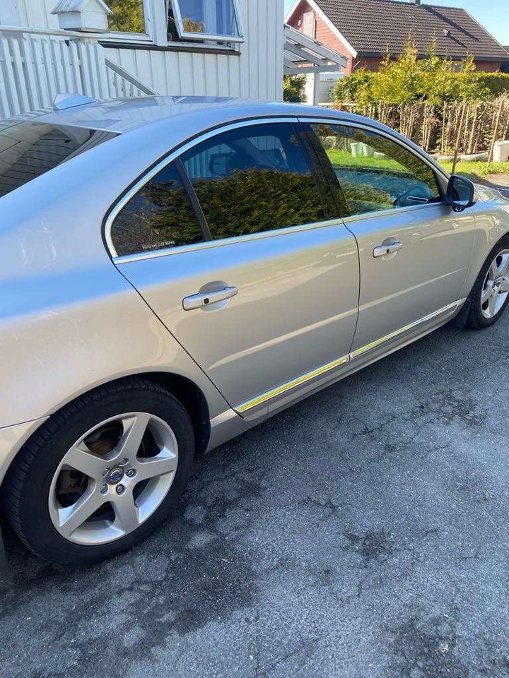 2010 Volvo S80 - Sedan: picture 4 2010 Volvo S80 - Sedan: picture 4