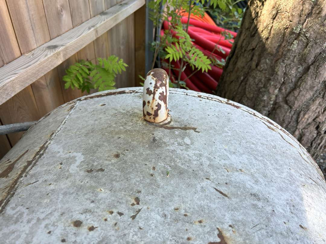 Diesel tank 1000 liter - Workshop equipment: picture 5 Diesel tank 1000 liter - Workshop equipment: picture 5