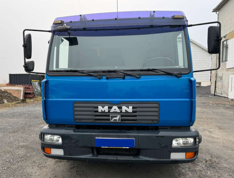 MAN LE 180 C Bilfrakter Lett lastebil - Autotransporter truck: picture 2 MAN LE 180 C Bilfrakter Lett lastebil - Autotransporter truck: picture 2