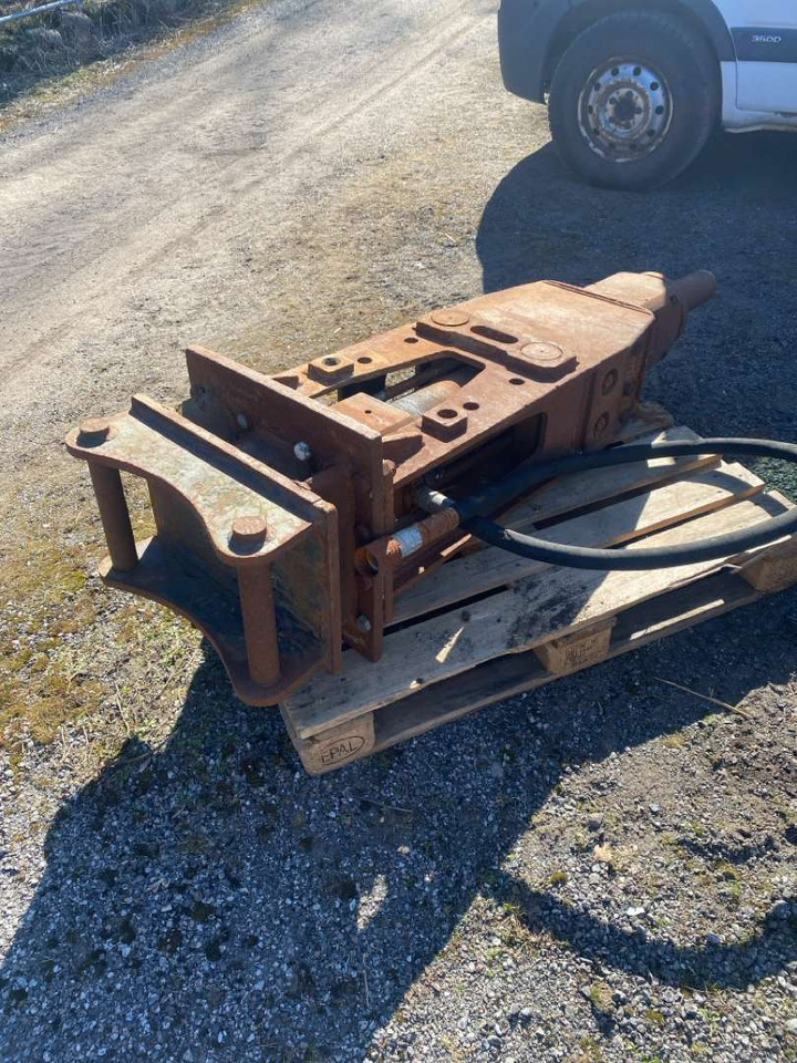 Pigghammer - Hydraulic hammer for Construction machinery: picture 3 Pigghammer - Hydraulic hammer for Construction machinery: picture 3