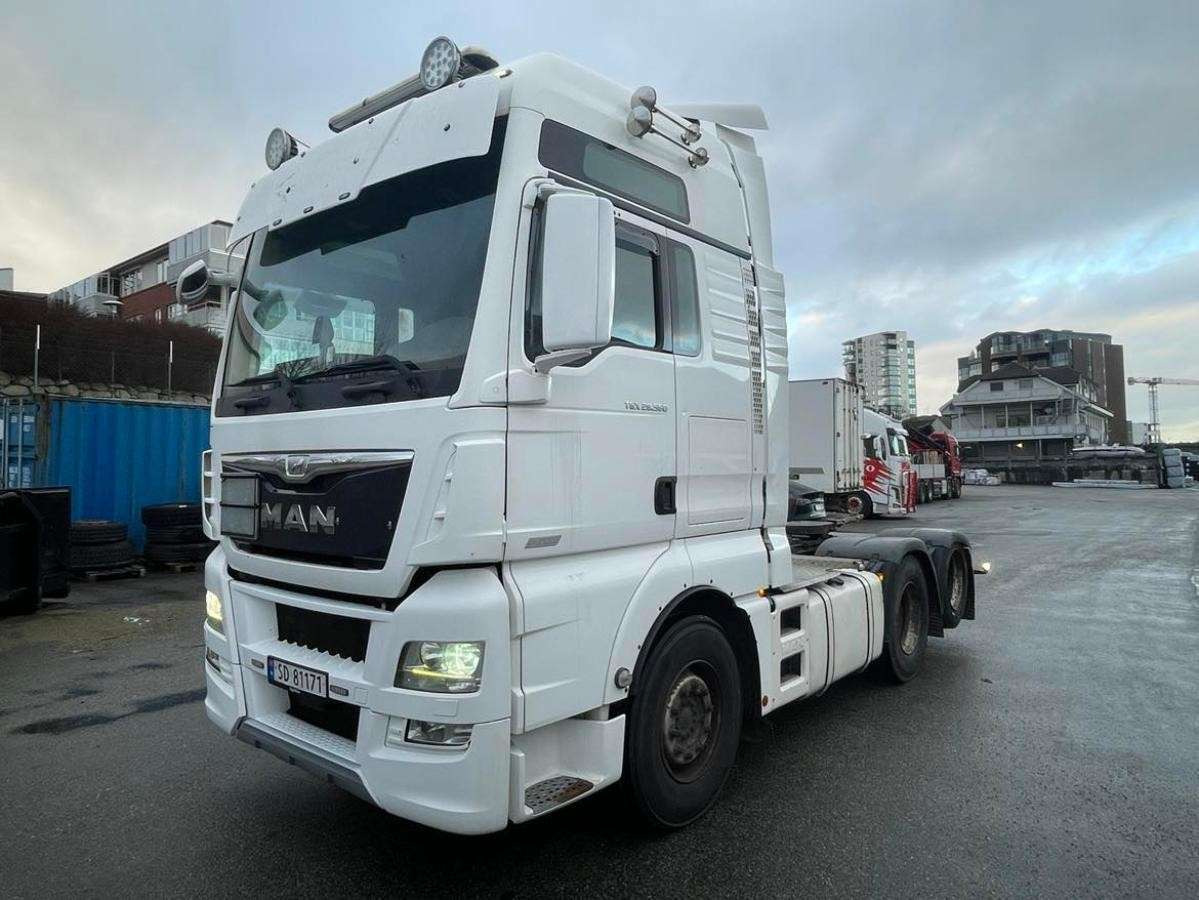 2016 MAN TGX 28.560 - Tractor unit: picture 2 2016 MAN TGX 28.560 - Tractor unit: picture 2