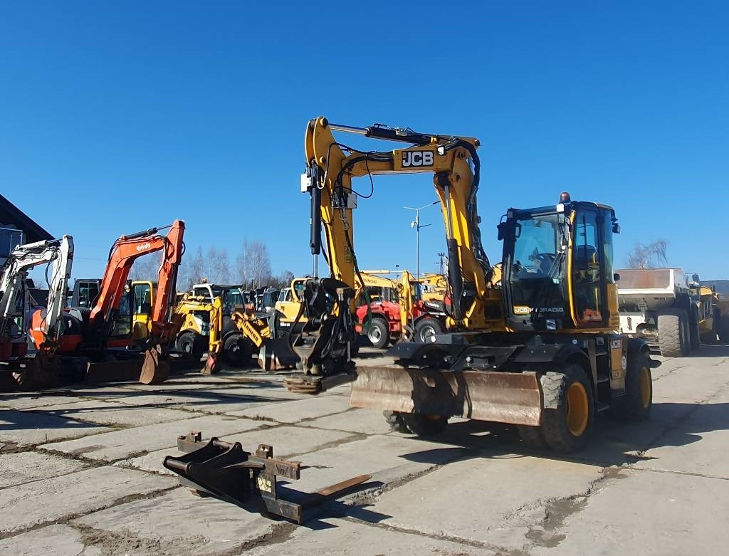 JCB HD110WT 4F z rototiltem - Wheel excavator: picture 1 JCB HD110WT 4F z rototiltem - Wheel excavator: picture 1