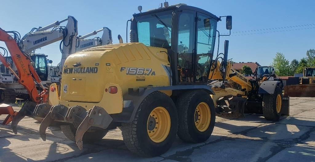 New Holland F 156.7 A - Grader: picture 4 New Holland F 156.7 A - Grader: picture 4