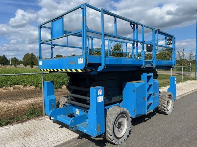 ATN CX 15 - Scissor lift: picture 2 ATN CX 15 - Scissor lift: picture 2