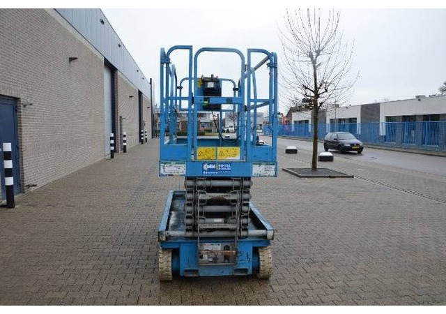 Genie GS 3246 | 2006 - Scissor lift: picture 3 Genie GS 3246 | 2006 - Scissor lift: picture 3