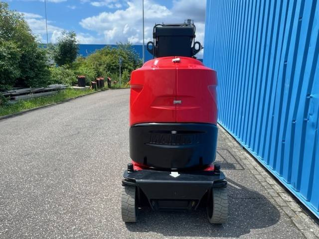 Manitou 100 VJR | 2014 - Vertical mast lift: picture 4 Manitou 100 VJR | 2014 - Vertical mast lift: picture 4