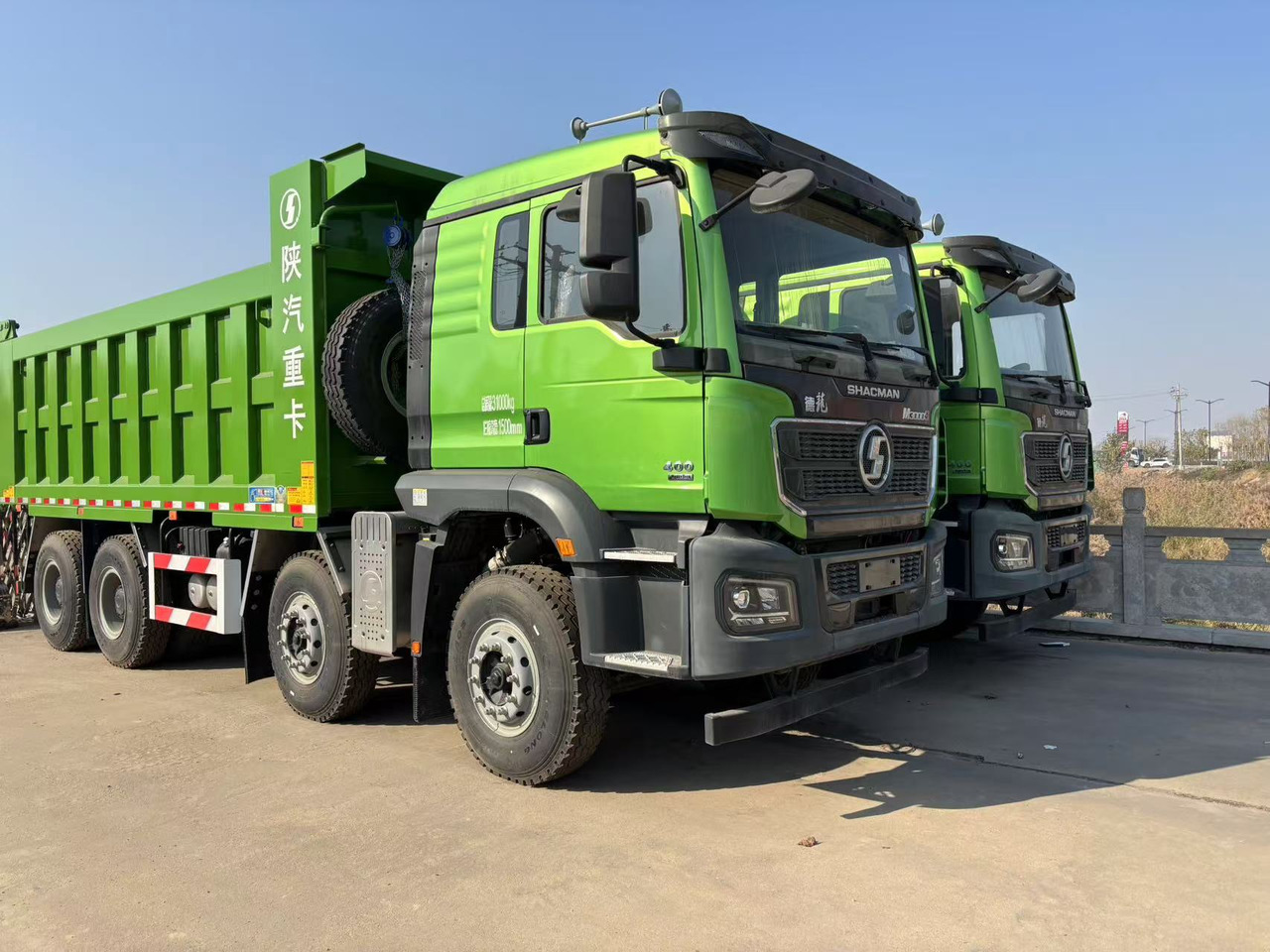 SHACMAN - Tipper: picture 1 SHACMAN - Tipper: picture 1