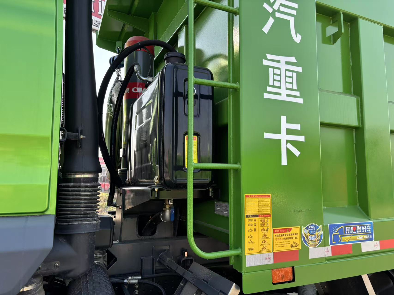 SHACMAN - Tipper: picture 3 SHACMAN - Tipper: picture 3