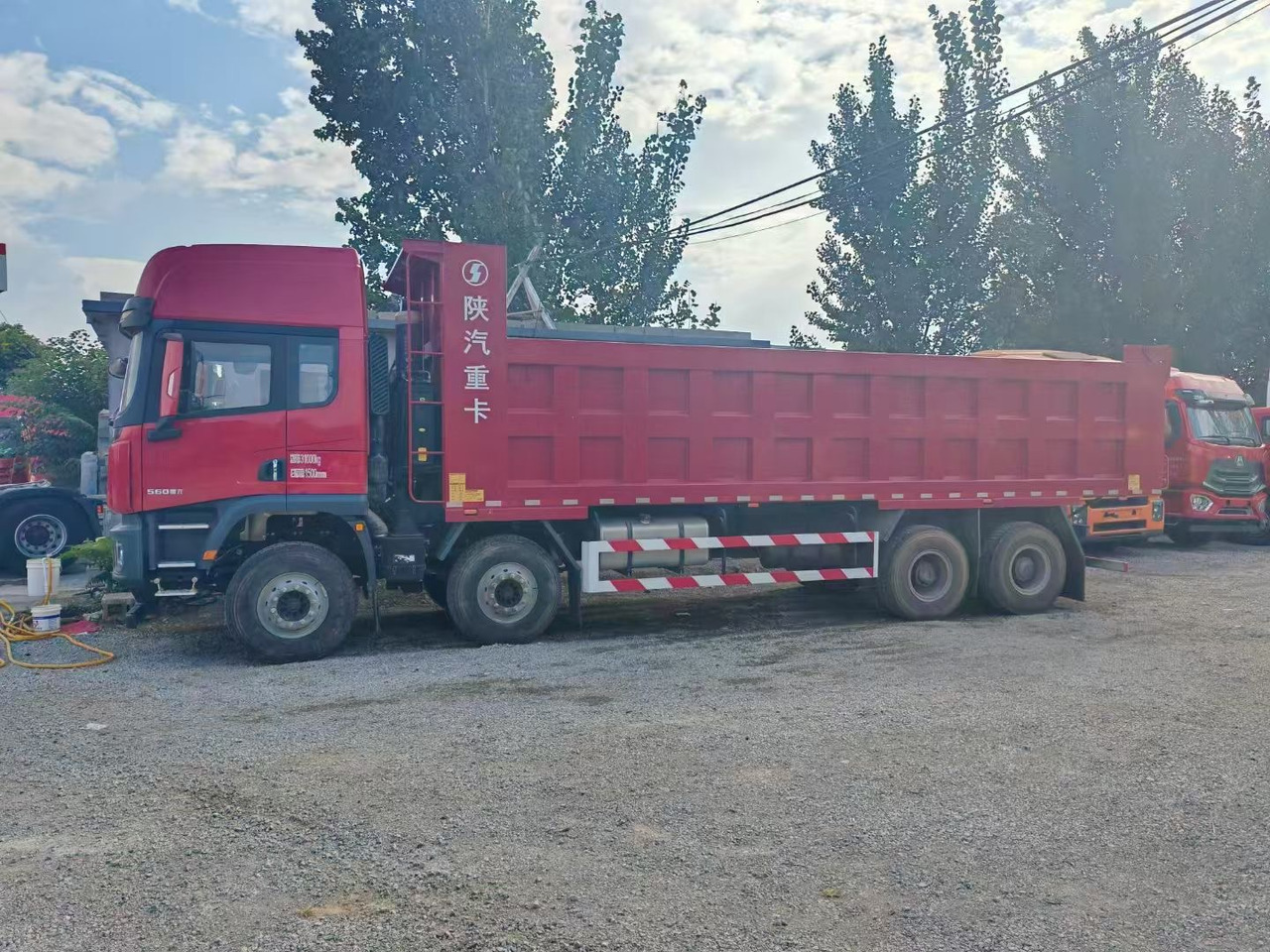 SHACMAN X5000 - Tipper: picture 2 SHACMAN X5000 - Tipper: picture 2