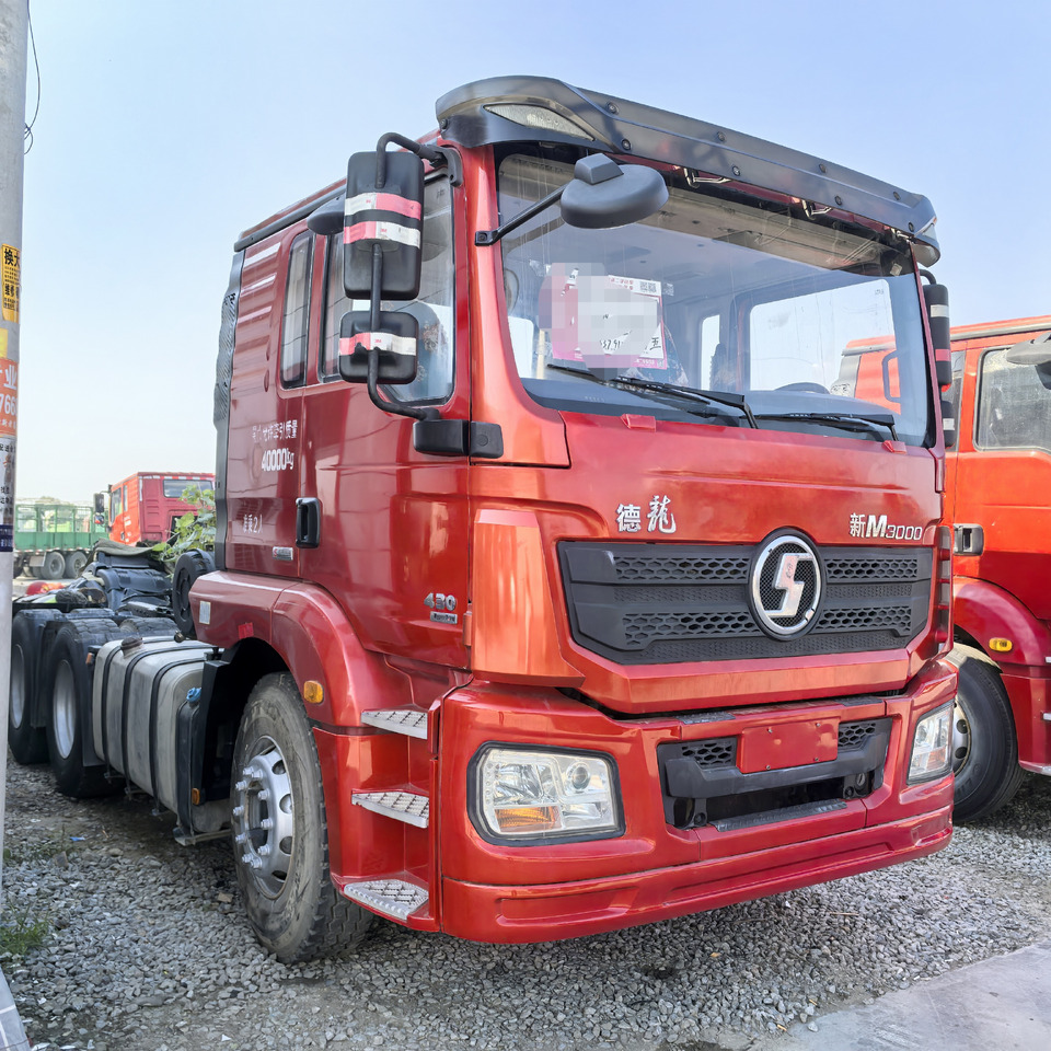 SINOTRUCK HOWO - Tractor unit: picture 1 SINOTRUCK HOWO - Tractor unit: picture 1