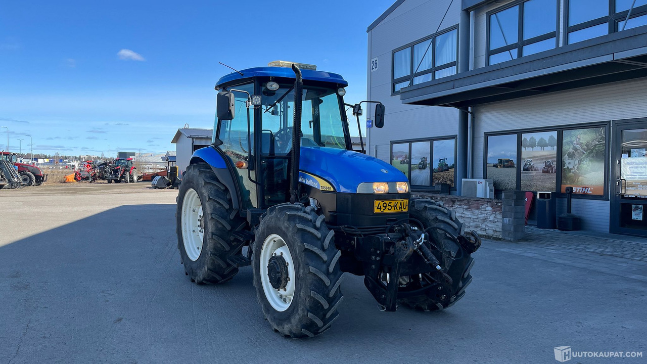 Agricultural machinery New Holland 5040, 2012, 2 200 h, Kouvola: picture 1