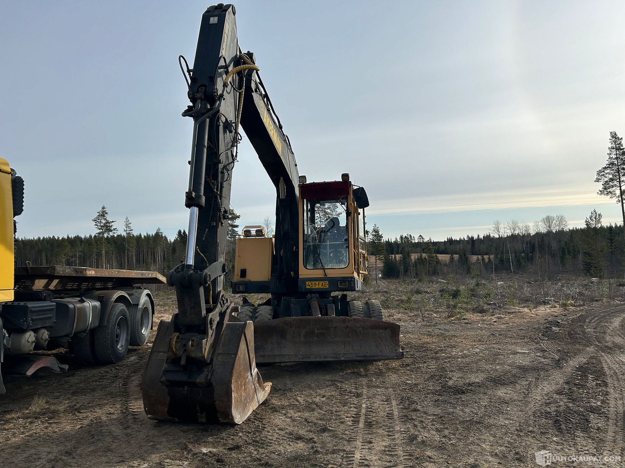 Åkerman H7 MC Pyörällustainen kaivinkone etupuskulevyllä, 1991, Kruunupyy - Wheel excavator: picture 4 Åkerman H7 MC Pyörällustainen kaivinkone etupuskulevyllä, 1991, Kruunupyy - Wheel excavator: picture 4