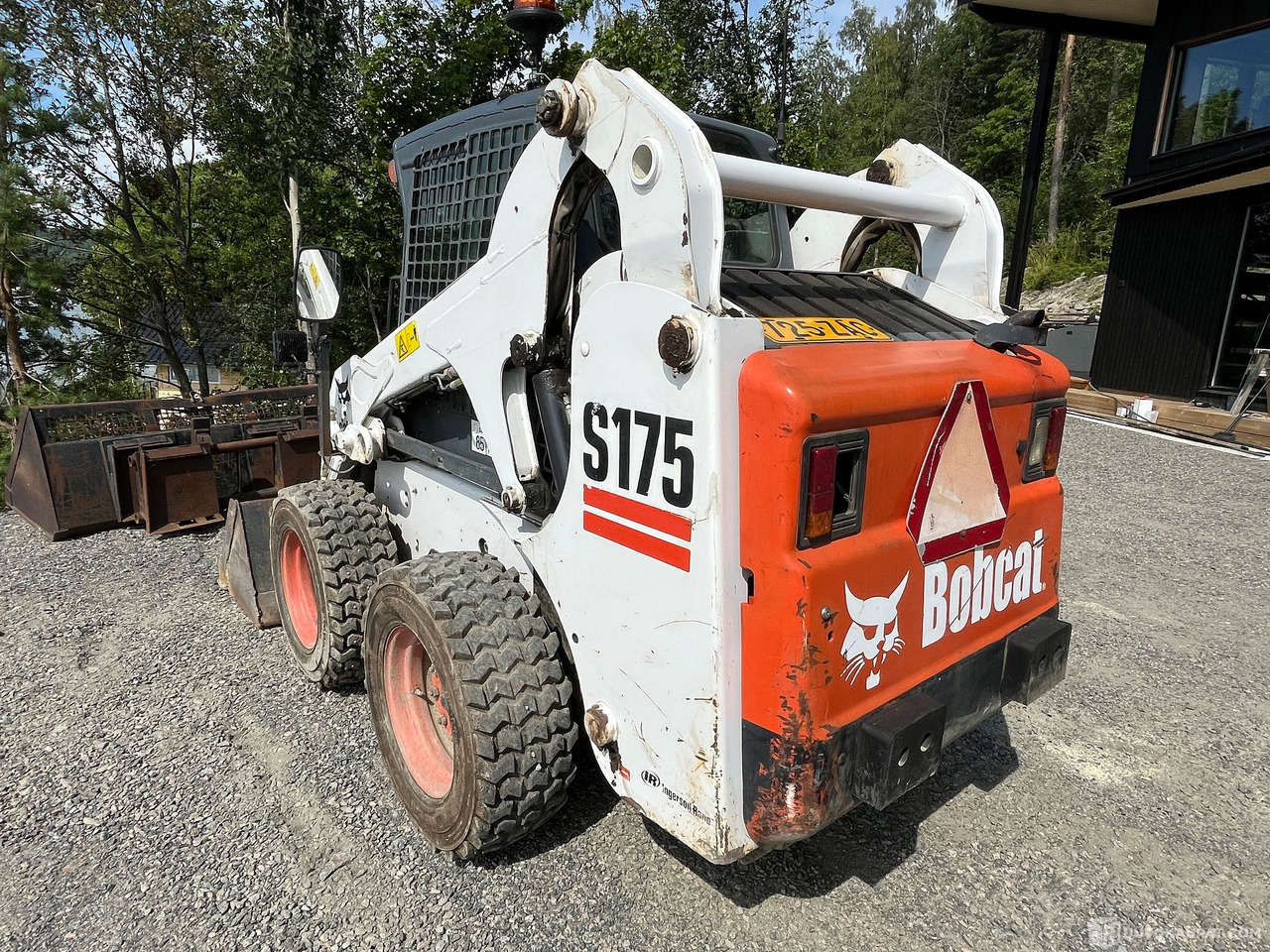 Bobcat S 175, 2005 pienillä tunneilla ja työlaitteilla, Jyväskylä - Construction machinery: picture 5 Bobcat S 175, 2005 pienillä tunneilla ja työlaitteilla, Jyväskylä - Construction machinery: picture 5
