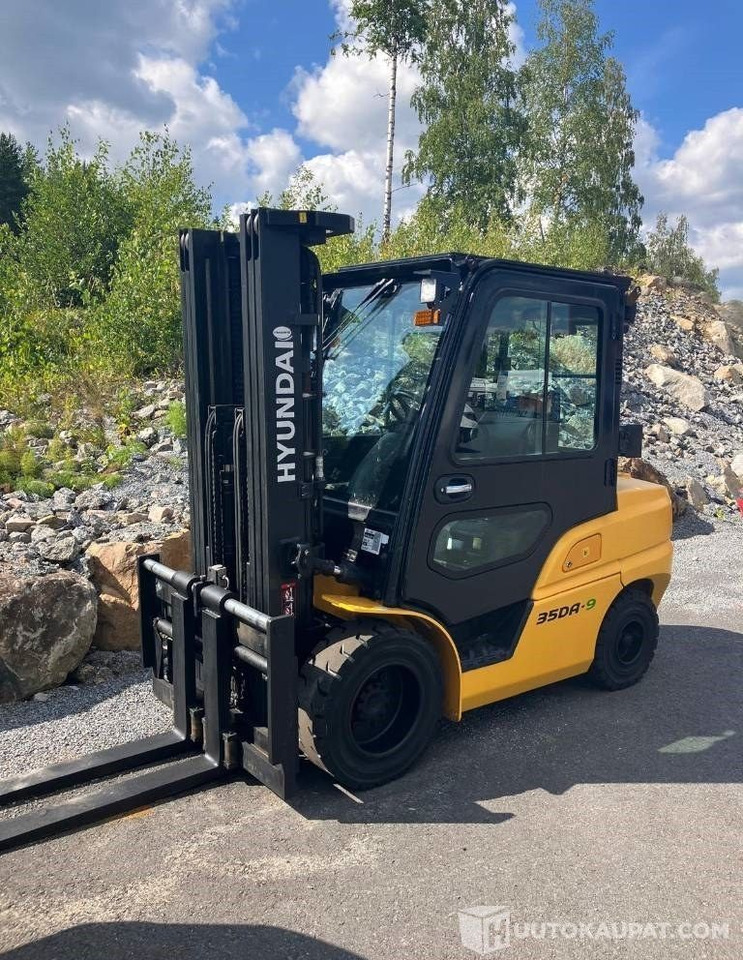 Hyundai 35DA-9, 2019, 9 000 h Dieseltrukki, Lempäälä - Construction machinery: picture 1 Hyundai 35DA-9, 2019, 9 000 h Dieseltrukki, Lempäälä - Construction machinery: picture 1