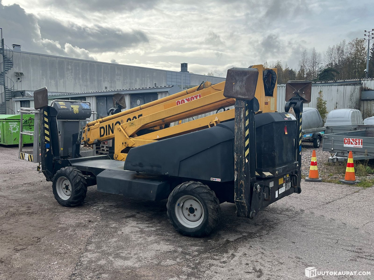 Dino 205RXT, Kuukulkija henkilönostin, Kymppi voimassa vuoteen 2029, Korjattavaksi, 2005, Vantaa - Trailer mounted boom lift: picture 3 Dino 205RXT, Kuukulkija henkilönostin, Kymppi voimassa vuoteen 2029, Korjattavaksi, 2005, Vantaa - Trailer mounted boom lift: picture 3