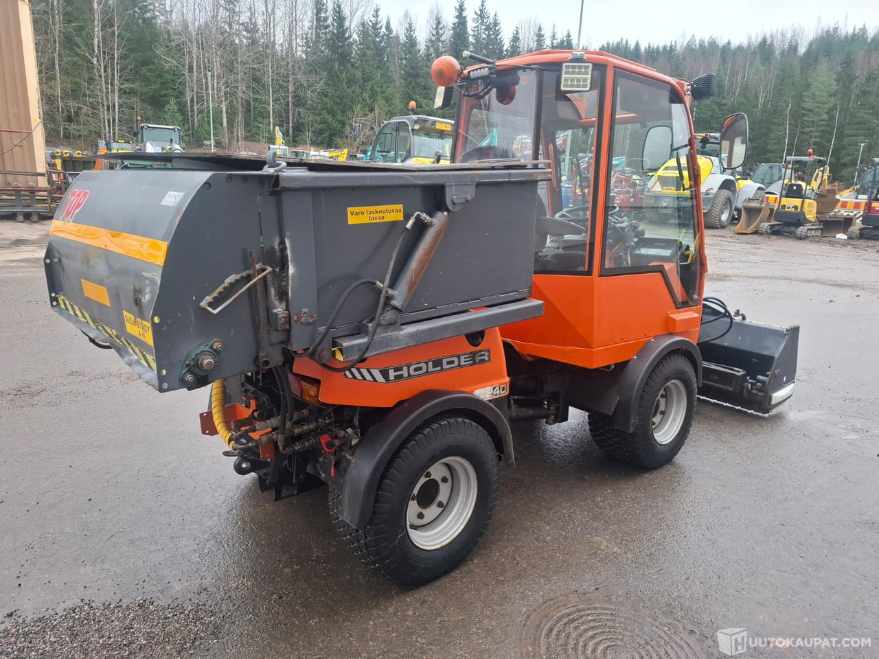 Holder C 240, 1999, Kiinteistötraktori, Sis alv 25,5%, Nurmijärvi - Snow removal vehicle: picture 3 Holder C 240, 1999, Kiinteistötraktori, Sis alv 25,5%, Nurmijärvi - Snow removal vehicle: picture 3