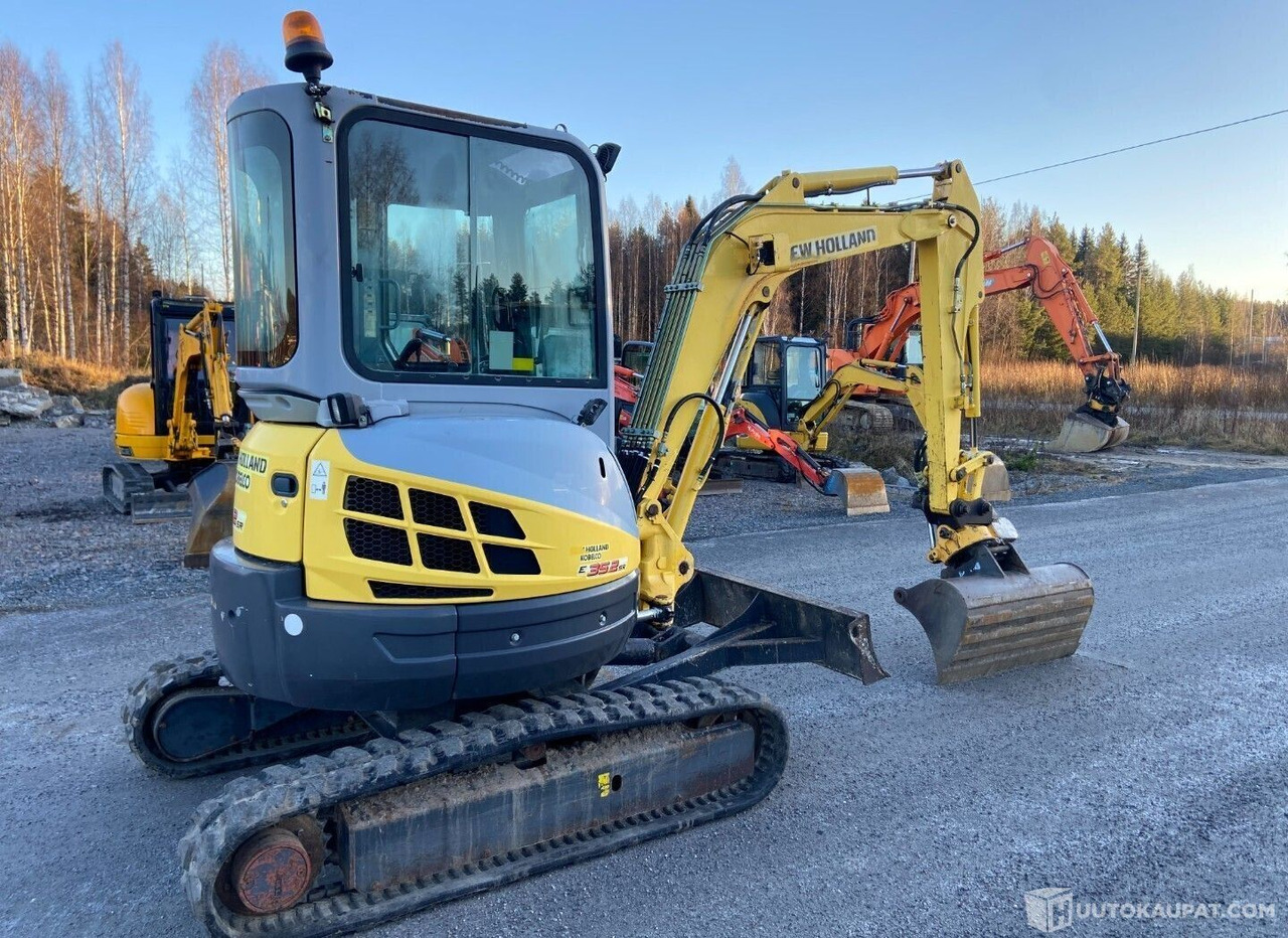 New Holland E 35.2sr, 2006, Diesel, 4 964 h Kaivinkone, Virrat - Mini excavator: picture 4 New Holland E 35.2sr, 2006, Diesel, 4 964 h Kaivinkone, Virrat - Mini excavator: picture 4