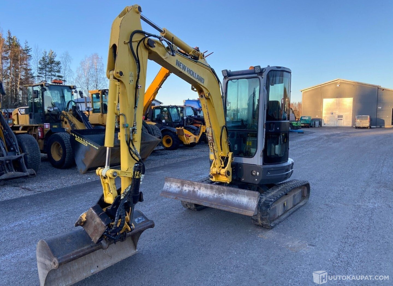 New Holland E 35.2sr, 2006, Diesel, 4 964 h Kaivinkone, Virrat - Mini excavator: picture 1 New Holland E 35.2sr, 2006, Diesel, 4 964 h Kaivinkone, Virrat - Mini excavator: picture 1