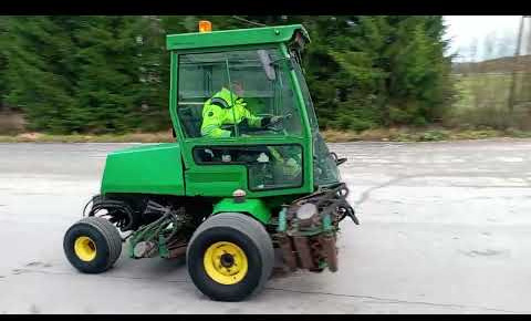 John Deere 3235 kelaleikkuri, 4 WD ja hytti, Hollola - Other machinery: picture 2 John Deere 3235 kelaleikkuri, 4 WD ja hytti, Hollola - Other machinery: picture 2