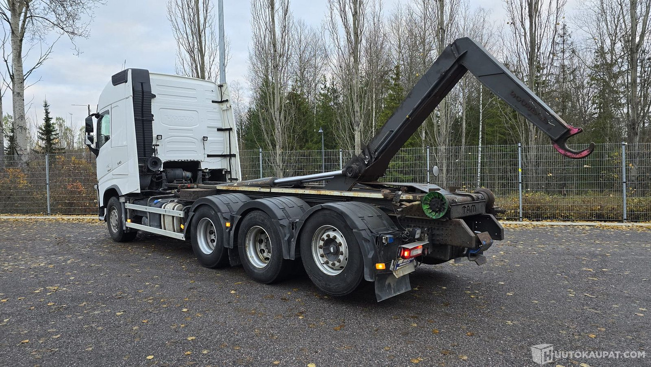 Volvo FH540 8x4, koukkulava kuorma-auto, 2017, Vantaa - Hook lift truck: picture 2 Volvo FH540 8x4, koukkulava kuorma-auto, 2017, Vantaa - Hook lift truck: picture 2