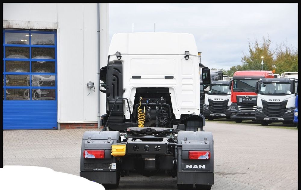 MAN TGS 18.420 2019 NAUKA JAZDY POLIFT ELKA AUTOMAT 4x2 STANDARD 315/70r22.5 SUPER STAN TGX 470 460 420 430 500 510 400 360 410 - Tractor unit: picture 4 MAN TGS 18.420 2019 NAUKA JAZDY POLIFT ELKA AUTOMAT 4x2 STANDARD 315/70r22.5 SUPER STAN TGX 470 460 420 430 500 510 400 360 410 - Tractor unit: picture 4