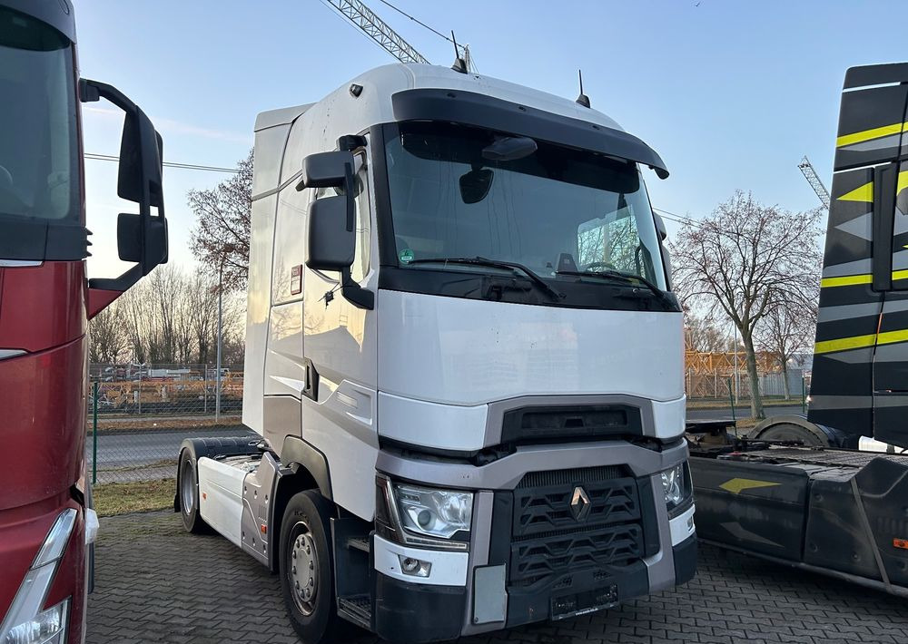 Renault HIGH GAMA T440 13l Volvo 2019 FULL SERWIS VIN: LD ! 13l STANDARD STANDARD / KLIMA POSTOJOWA / FULL OPCJA / T520 T480 / TOP STAN GAMA T - Tractor unit: picture 1 Renault HIGH GAMA T440 13l Volvo 2019 FULL SERWIS VIN: LD ! 13l STANDARD STANDARD / KLIMA POSTOJOWA / FULL OPCJA / T520 T480 / TOP STAN GAMA T - Tractor unit: picture 1