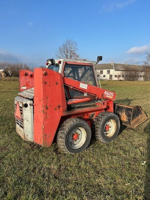 Gehl 4625 - Skid steer loader: picture 3 Gehl 4625 - Skid steer loader: picture 3