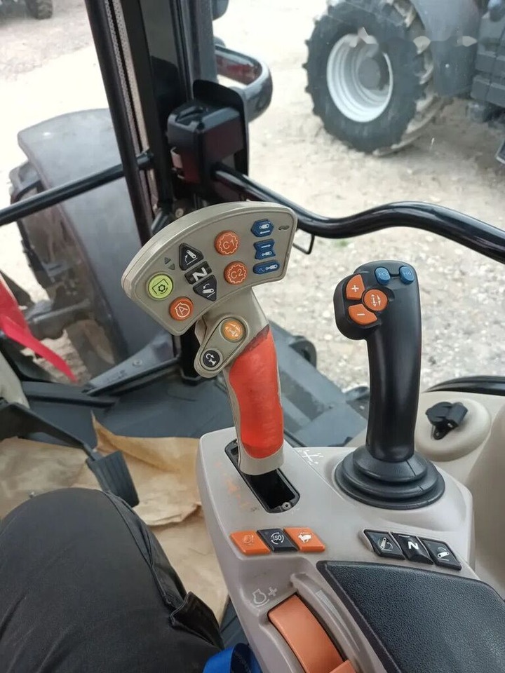 Farm tractor Massey Ferguson 7726 Dyna VT: picture 14