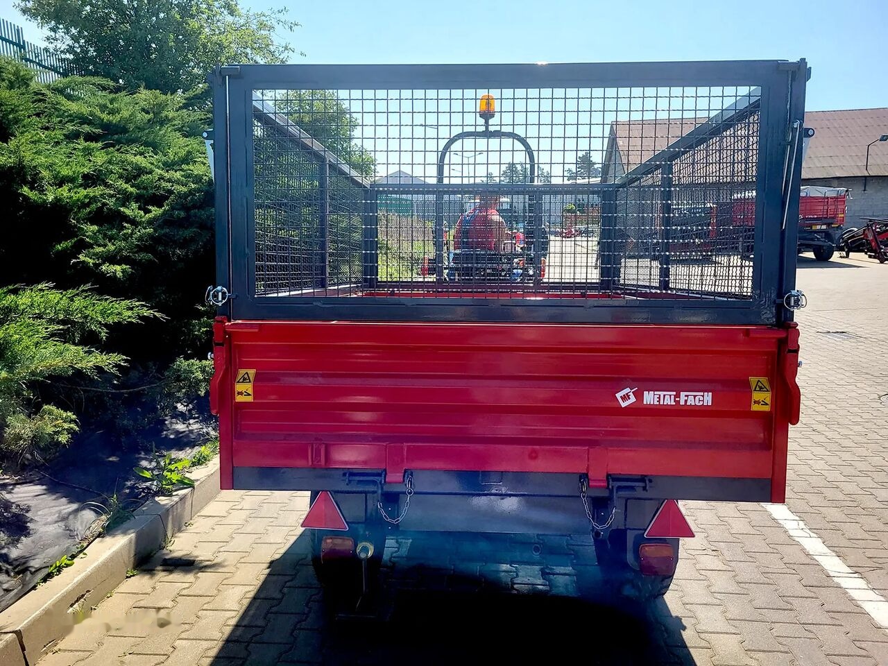 Metal-Fach T735A – 2,5t - Farm trailer: picture 3 Metal-Fach T735A – 2,5t - Farm trailer: picture 3