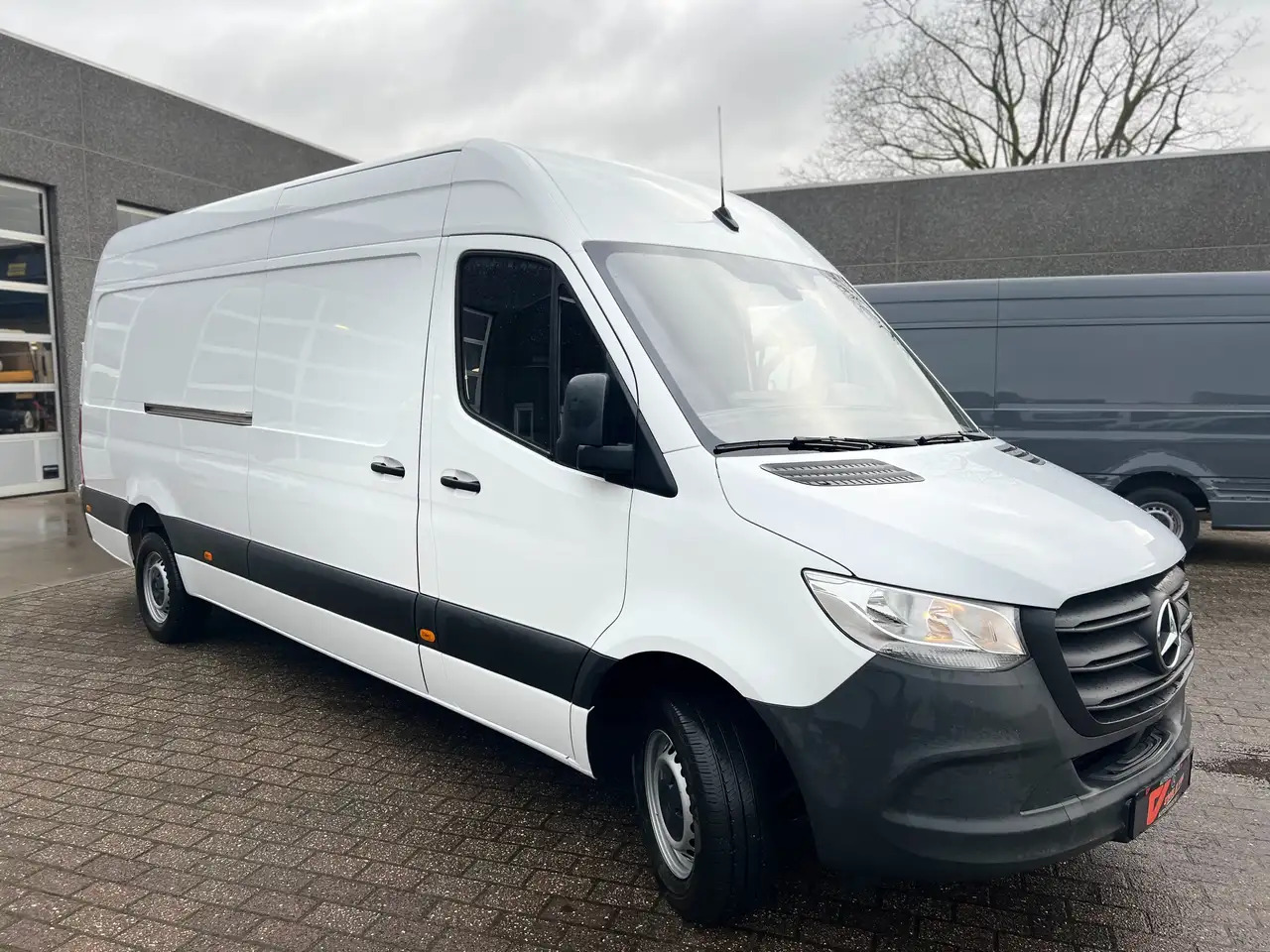 Mercedes-Benz Sprinter 315 L3H2 (31.000€ex) 3.5T SLEEP | MBUX | CRUISE - Panel van: picture 3 Mercedes-Benz Sprinter 315 L3H2 (31.000€ex) 3.5T SLEEP | MBUX | CRUISE - Panel van: picture 3