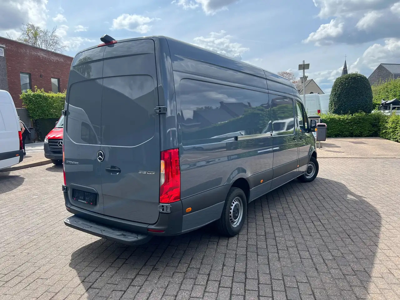 Mercedes-Benz Sprinter 315 L3H2 RWD (34.750€ex) CAMERA|MBUX| SENSOR - Panel van: picture 4 Mercedes-Benz Sprinter 315 L3H2 RWD (34.750€ex) CAMERA|MBUX| SENSOR - Panel van: picture 4