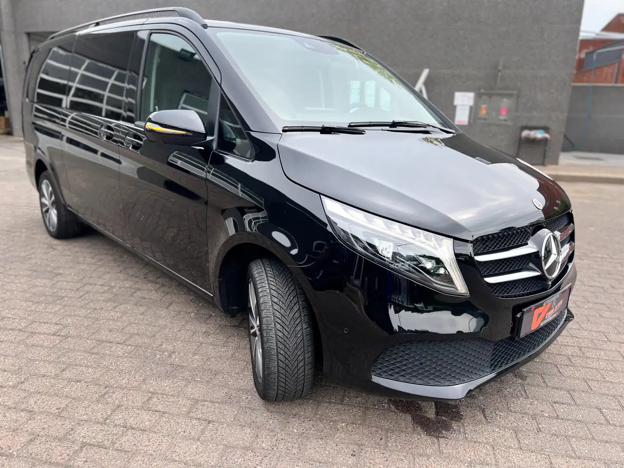 Mercedes-Benz V 300 A3 (52.000€ex) AVANTGARDE | 360camera |AirMatic - Passenger van: picture 3 Mercedes-Benz V 300 A3 (52.000€ex) AVANTGARDE | 360camera |AirMatic - Passenger van: picture 3