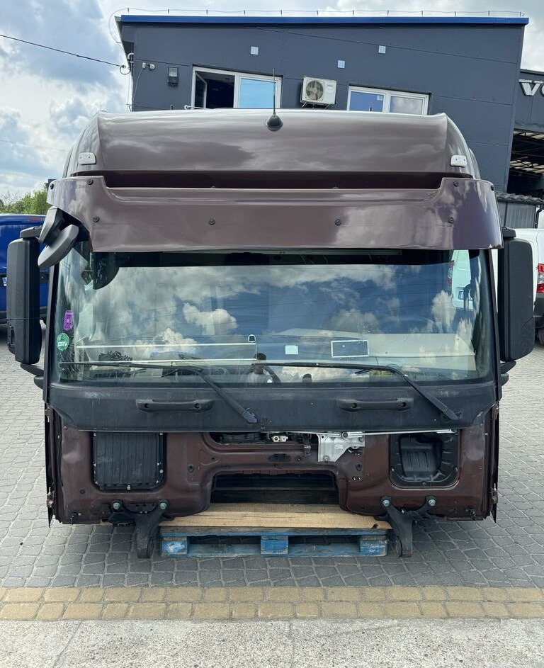 Mercedes-Benz Actros MP 4 - Cab for Truck: picture 2 Mercedes-Benz Actros MP 4 - Cab for Truck: picture 2