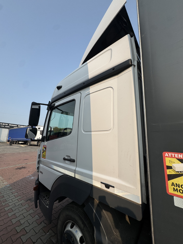 Mercedes Atego III - Cab: picture 5 Mercedes Atego III - Cab: picture 5