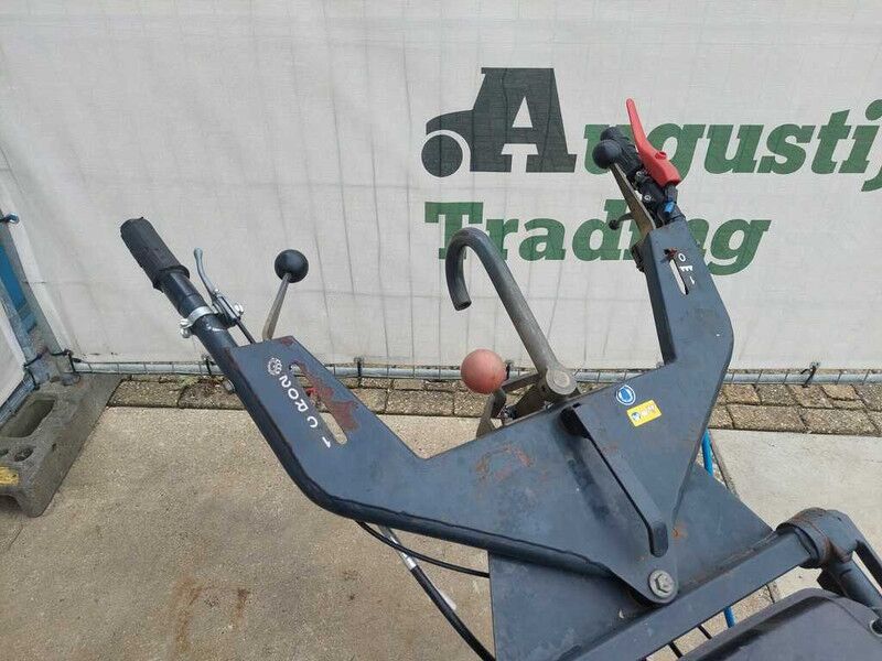 Bucher M 330 KL - Compact tractor: picture 3 Bucher M 330 KL - Compact tractor: picture 3