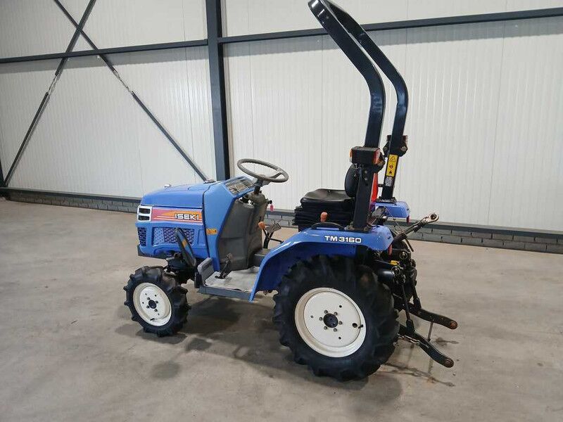 Iseki - Compact tractor: picture 1 Iseki - Compact tractor: picture 1