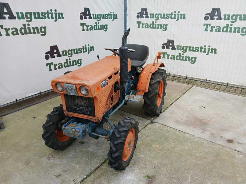 Kubota B 7001 - Compact tractor: picture 1 Kubota B 7001 - Compact tractor: picture 1